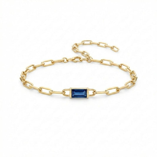 Baguette-cut sapphire with rope chain