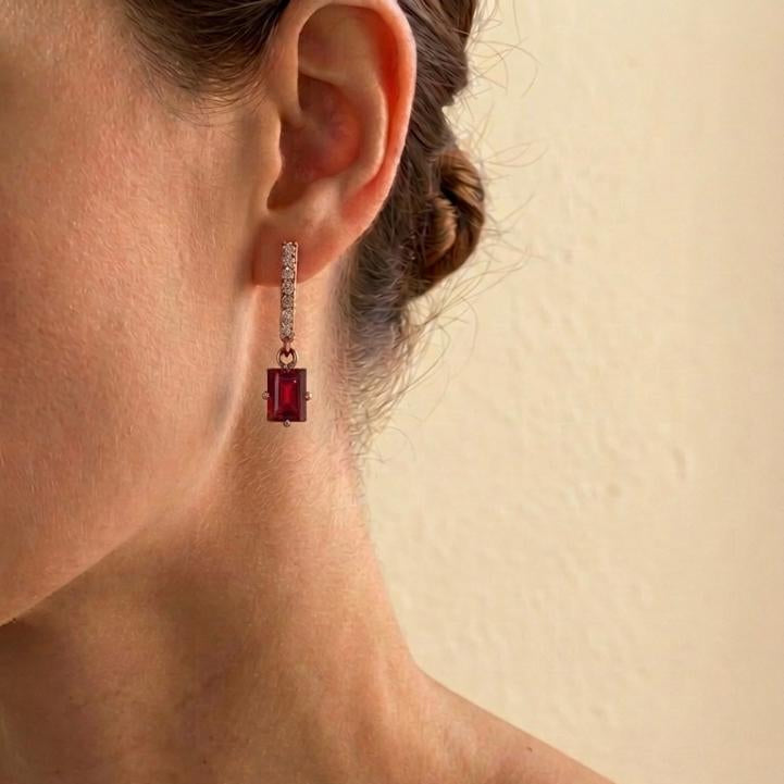 Dangle earrings with Emerald-cut Ruby and Diamonds